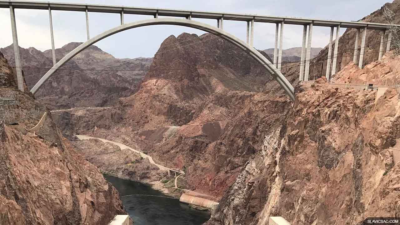 meed-lake-Hoover-Dam-river