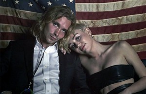 454-292-Miley_Cyrus_Jesse