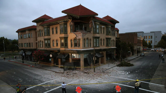 la-me-napa-quake-pictures-20140824-008