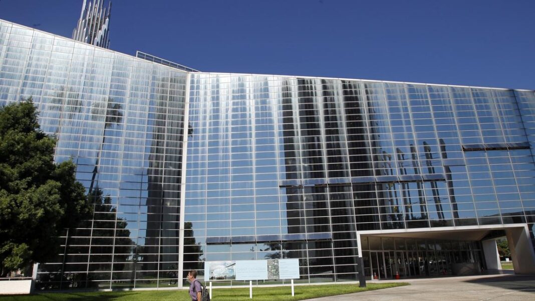 lat-alcrystalc-la0022328767-20140924