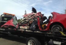 Два человека погибло в страшной автоаварии в Кармайкле