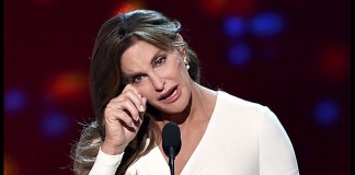 65-летняя Кейтлин Дженнер, сменившая пол, удостоена премии «за мужество»