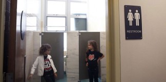 Мочить Америку в трансгендерном сортире?