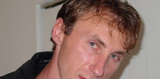 Федеральний суд США постановив депортувати українського музиканта на батьківщину Виктор Степус