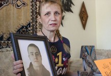 Верующую мать выгнали из суда за молитвы о сыне-убийце
