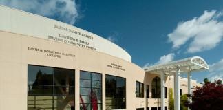 Латышка получила год тюрьмы за кражу средств еврейского центра