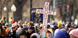 Калифорнийских христиан вынуждают идти против веры