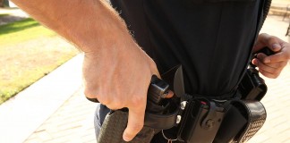 Почему в США растет смертность детей и подростков? Полиция США