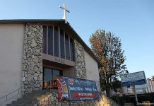 Церковь в Лос-Анджелесе начала служение в общественных прачечных Russian Protestant Church, West Hollywood