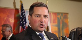 Пасторы Сакраменто поддержали шерифа на выборах в Конгресс Шериф Сакраменто