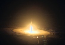 Элон Маск впервые успешно посадил ступень Falcon 9 после полёта в космос