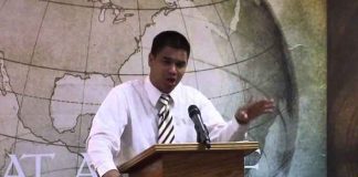 Пастор лишился своего поста из-за отношения к гомосексуализму