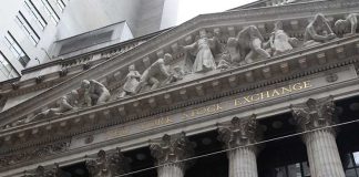 Уолл-стрит обрушили не славяне New York Stock exchange