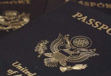 Администрация Трампа планирует лишать гражданства натурализованных американцев US Passport