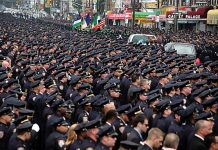 Паром хотят назвать в честь убитого полицейского из Беларуси