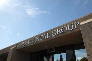 Eureka Dental Group - один из лучших стоматологических офисов в Розвилле!