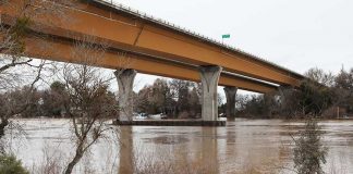 Наводнение в Техасе унесло свыше ста жизней Flood