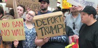 Иммиграция в Сакраменто протестует против указов Трампа Иммиграция в Сакраменто