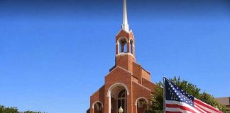 Дональд Трамп дал церкви в США больше политической власти Церковь в Алабаме