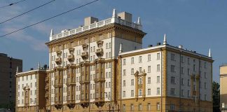 США призывают своих граждан немедленно покинуть Россию Посольство США в Москве