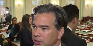 Калифорния позволит коммунистам работать госслужащими? Коммунистическая партия США