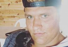 Спасатели обнаружили принадлежащее Мухину пальто в воде Люьис-Ривер Вадим Мухин