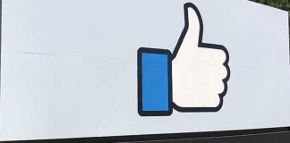 Дональд Трамп подал иск против соцсетей Facebook