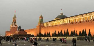Лидеры «российских соотечественников» из США потянулись в Россию red square moscow