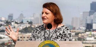 Открытая лесбиянка хочет стать первой женщиной-губернатором Калифорнии Тони Аткинс