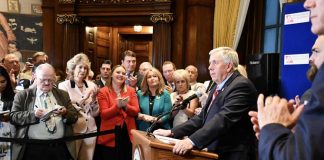 Губернатор Миссури утвердил закон, запрещающий аборты