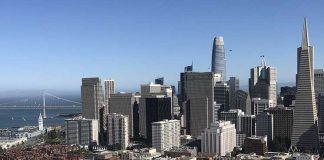 Со среды Сан-Франциско ослабляет ограничения, введенные в связи с COVID-19 Downtown of San Francisco