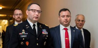 Трамп уволил выходца из Украины, полковника Виндмана Alexander Vindman
