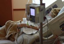 Что способствует распространению эпидемии менингита? hospital