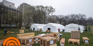 В Центральном парке Нью-Йорка экстренно разворачивают полевой госпиталь