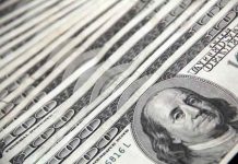 Гражданину России предъявлено обвинение в отмывании денег money-dollars