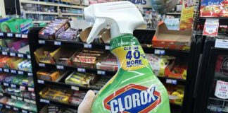 Трамп предложил делать инъекции дезинфицирующего средства, чтобы победить коронавирус