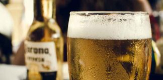 В штате Вашингтон наркоманам раздают сигареты и пиво