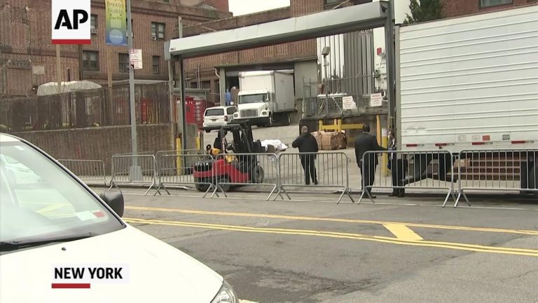 Пик смертей от коронавируса в США ожидается в ближайшие недели