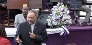 От коронавируса умер пастор, проводивший службы в церкви во время пандемии