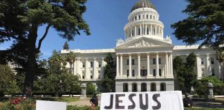 Ряд округов в Калифорнии сняли карантин с церквей и ресторанов Jesus Heal This Land