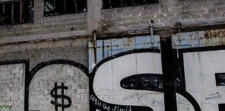 США переживают волну банкротств