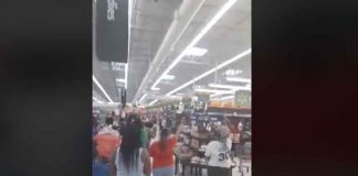 Верующие перехитрили губернатора-демократа, проведя “богослужение” в Walmart