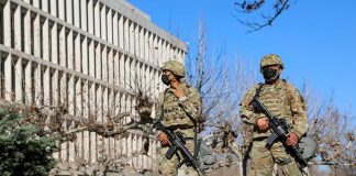 В Лос-Анджелесе объявлен комендантский час и введена Национальная гвардия  Sacramento, Ca