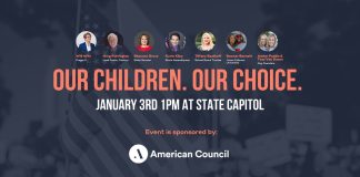 В Сакраменто протествовали против обязательной вакцинации от COVID-19 в школах