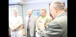 Славянские религиозные иммигранты инвестируют сбережения в бизнесы по здравоохранению Adam Bondaruk, Nikolay Feitser, Peter Solodko