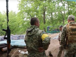 Ukrainian soldiers at war