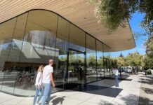 Apple Park and Apple Store Tour in Cupertino, California Apple Park, Cupertino, Ca