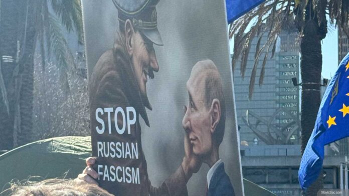 Hitler, Putin