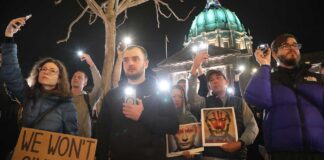 Десятки россиян депортированы из США через Гуантанамо и Египет Alexey Navalny