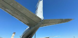 Как улететь из США в Европу всего за $100 Airplane